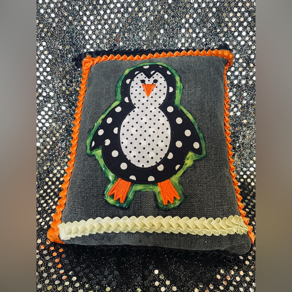 Hand Crafted Glow In The Dark Penguin Pillow Children - Picture 6 of 14